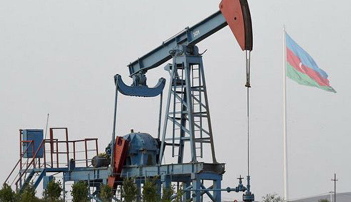 Azərbaycan neft emalını azaltdı