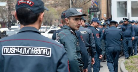 Ermənistanda yüksək vəzifəli polis əməkdaşları həbs edildi
