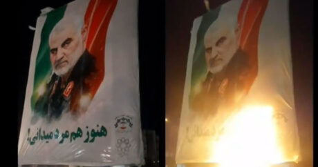 İranda Qasım Süleymaninin banneri yandırıldı