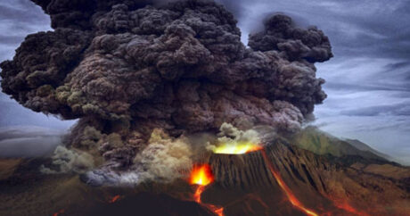 Kamçatkada Bezimyannı vulkanı püskürdü – VİDEO