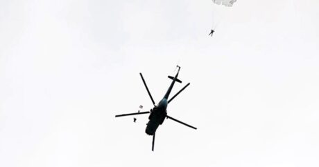 Xüsusi təyinatlılarımız paraşüt tullanışları icra etdilər – VİDEO