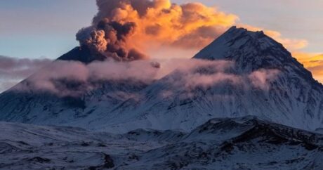 Klyuçevskoy vulkanı 14 kilometr hündürlüyə püskürdü – VİDEO