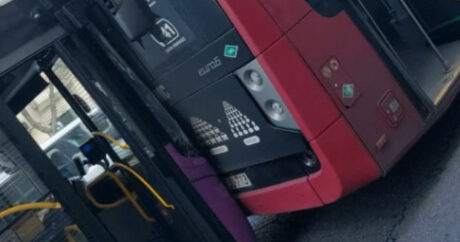 Bakıda sərnişin avtobusları toqquşdu – FOTO