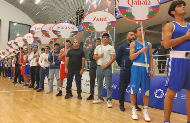 Gənc boksçular arasında Azərbaycan birinciliyinin açılış mərasimi keçirildi