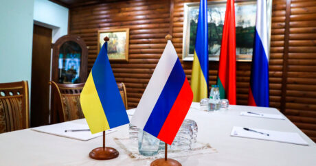“İndi Ukrayna və Rusiya arasında danışıqlara başlamaq üçün əla vaxtdır” – Amerikalı senator