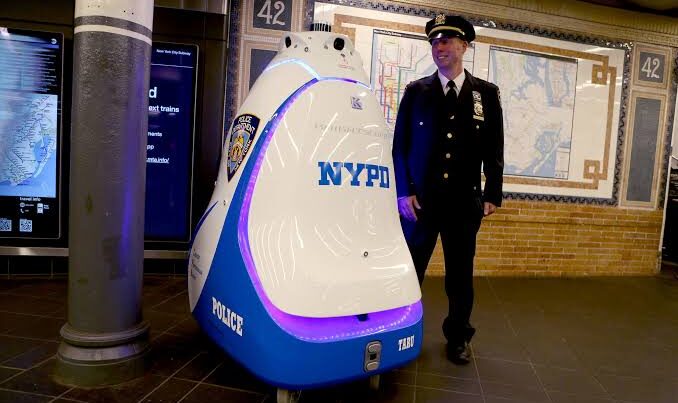 ABŞ-də polis robot xidmətə başladı