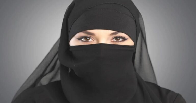 Küçədə niqab taxanlar 750 manat CƏRİMƏLƏNƏCƏK