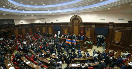 Ermənistan parlamenti Azərbaycan əleyhinə sənədə “yox” dedi