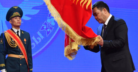 Qırğızıstan hökuməti bayrağın dəyişdirilməsinə razılıq verdi – FOTO