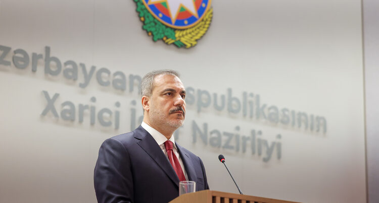 Hakan Fidan Azərbaycana gəldi