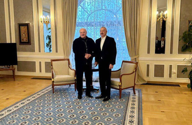 İlham Əliyev və Aleksandr Lukaşenko Sankt-Peterburqda görüşdülər – YENİLƏNDİ