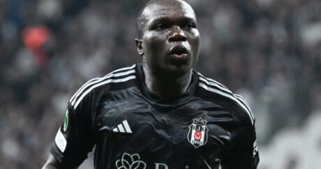 Abubakar “Beşiktaş”dan ayrıla bilər