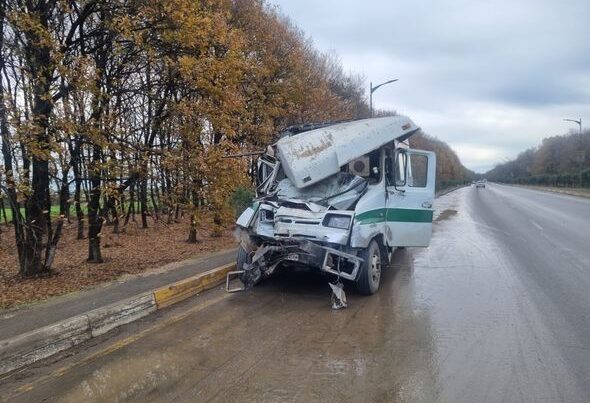 Azərbaycanda mikroavtobus qəzası: Yaralananların sayı artdı – YENİLƏNDİ/FOTO