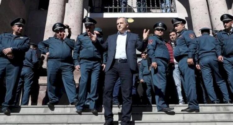 “Artsax yaşayır” deyən erməni cəzalandırıldı