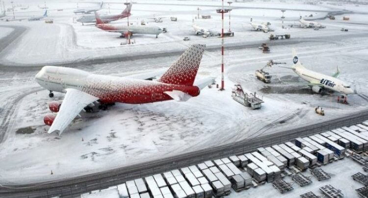 Moskva aeroportlarında 40-dan çox reys ləğv edildi