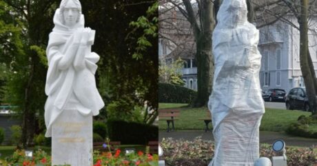 Fransızlar erməni “bacı”larının vandalizmini davam etdirirlər: Natəvanın heykəlinə qırmızı boya atıldı