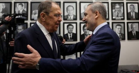 Sergey Lavrov BMT-də Hakan Fidanla danışıqlar apardı – VİDEO