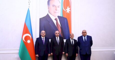 Kamran Əliyev 3 prokuroru təqaüdə göndərdi