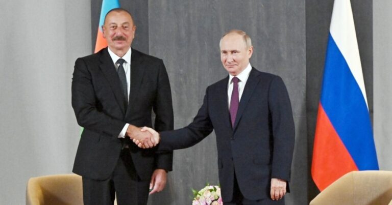 Putin İlham Əliyevə zəng etdi