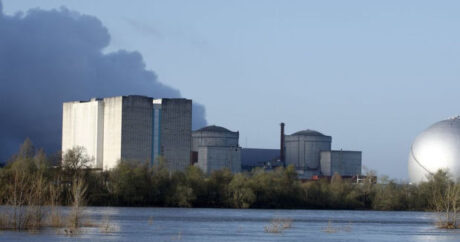 Fransada AES-də yanğın: Reaktorların fəaliyyəti dayandırıldı