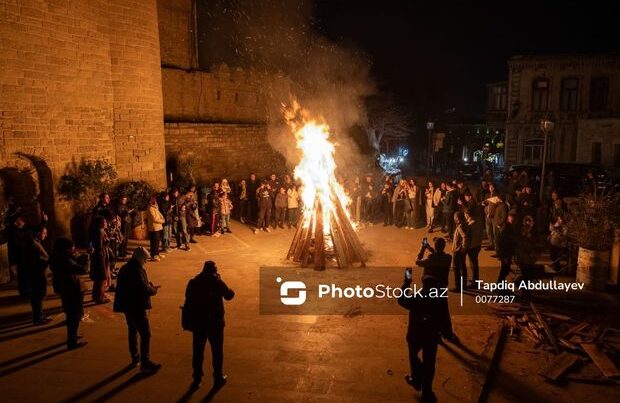 Bakıda keçirilən Novruzun ilk çərşənbəsindən FOTOREPORTAJ