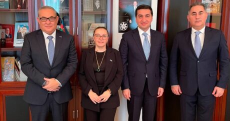 Hikmət Hacıyev BMT İnkişaf Proqramının Bakı ofisinin əməkdaşları ilə görüşdü