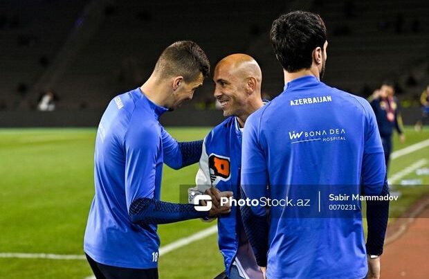 Almeyda “Qarabağ”dan gedir