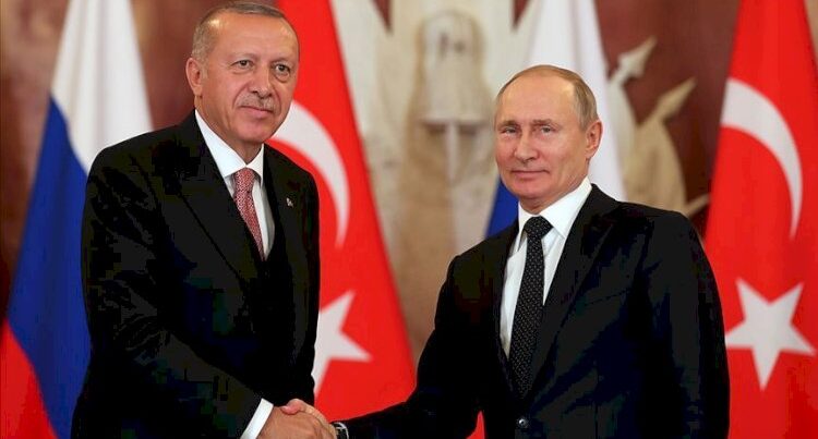 Putinin Türkiyəyə səfəri: Təxirə salına bilər?