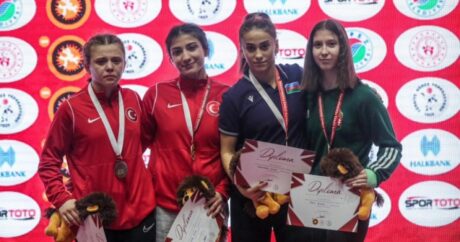 Güləş millimiz “Çempionlar” turnirini 10 medalla başa vurdu