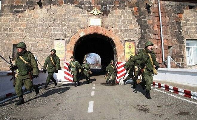 Ermənistandakı Rusiya hərbi bazalarında QEYRİ-MÜƏYYƏNLİK: “Qərbdə cızılan bu plan tədricən…”