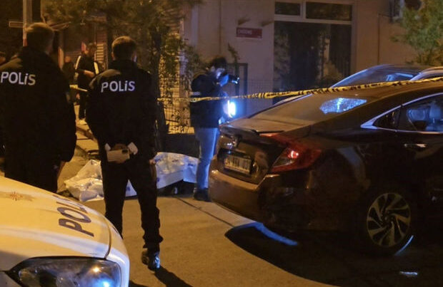 İstanbulda silahlı hücum baş verib: Ölən var – FOTO