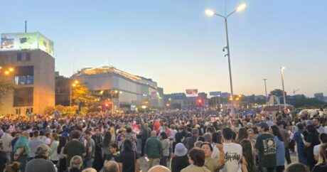 Gürcüstanda mitinq zamanı polislə TOQQUŞMA: Keçmiş nazir saxlanıldı – VİDEO