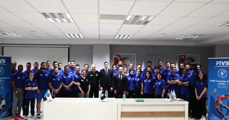 Bakıda voleybol məşqçiləri üçün növbəti beynəlxalq seminar başladı 