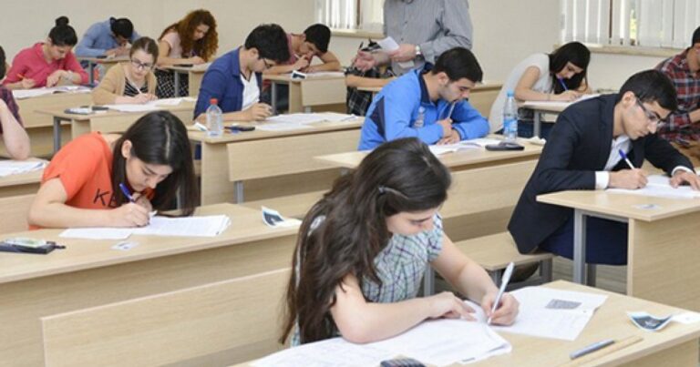 Dövlət qulluğunda inzibati icraçı vəzifələr üzrə test imtahanı keçirilib