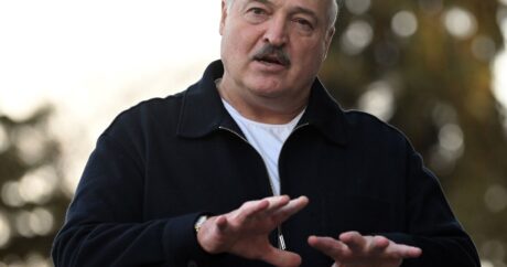 “Dollar və avro lazımsız valyutalardır” – Lukaşenko