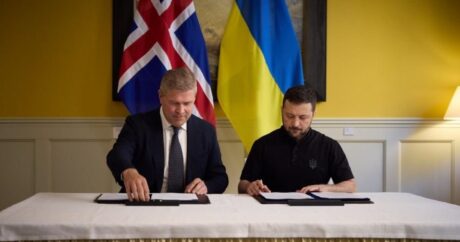 Zelenski NATO ölkəsi ilə unikal müqavilə imzaladı