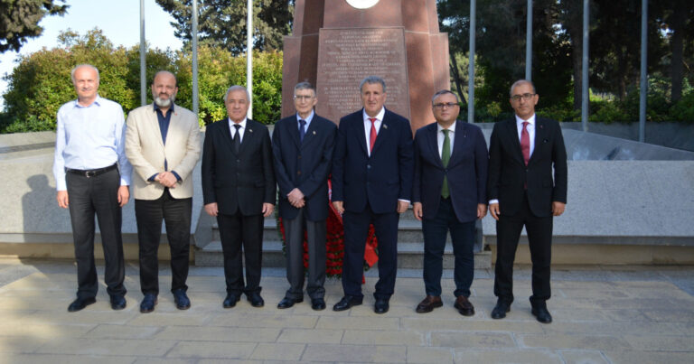 Nobel mükafatı laureatı Əziz Səncər Azərbaycana gəldi