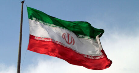 Bakıda İran bayrağı endirildi – FOTO