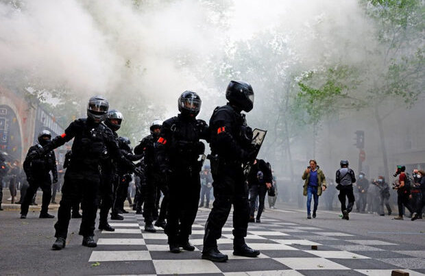 Parisdə 1 May nümayişi zamanı 57 polis əməkdaşı yaralanıb