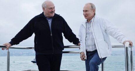 “Həmişə Putinlə bu mövzuda mübahisə edirik” – Lukaşenko