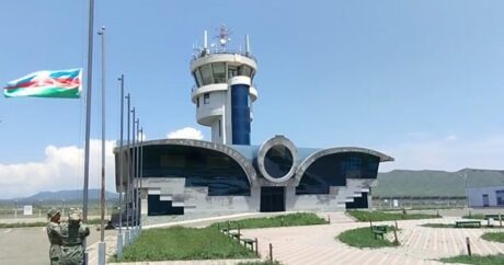 Xocalı aeroportunda Azərbaycan bayrağı qaldırıldı