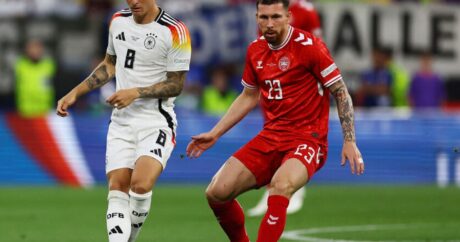 Almaniya-Danimarka oyunu yarımçıq dayandırıldı