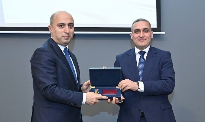 Emin Əmrullayevin dediyini rektor təkzib etdi: Qarabağ Universitetinə pedaqoji heyət necə seçilir?