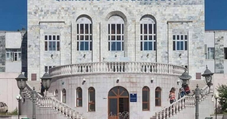 Qarabağ Universitetində kafedra müdiri vəzifəsinə vakansiyalar elan olundu