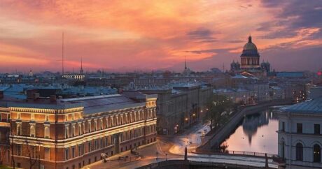 Sankt-Peterburqda silahlı atışma oldu
