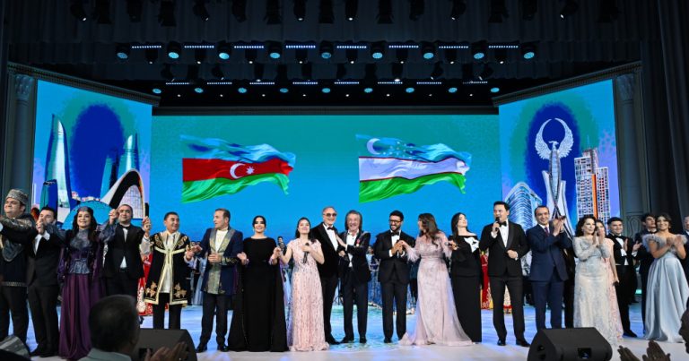 Daşkənddə Azərbaycan və Özbəkistan incəsənət ustalarının birgə qala konserti oldu