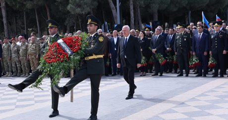 Sumqayıtda şəhidlərin xatirəsi anıldı – FOTO