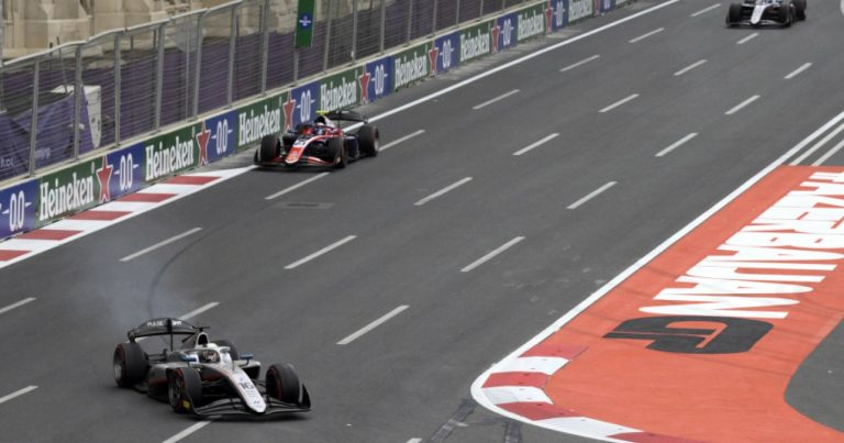 “Formula 2”: Bakıda sprint yarışı start götürdü