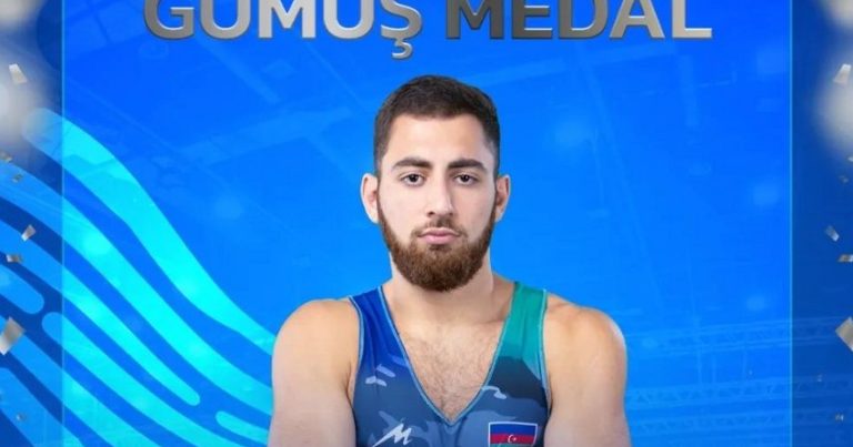 Azərbaycan güləşçisi dünya çempionatında gümüş medal qazandı