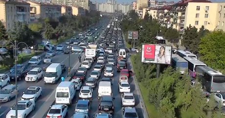 Bakıda sıxlıq olan yollar – SİYAHI